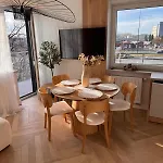 Family & Business Premium No 3 - 2 Bedroom With Private Jacuzzi, Balcony, Parking Appartamento Varsavia