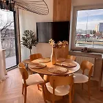 Family & Business Premium No 3 - 2 Bedroom With Private Jacuzzi, Balcony, Parking Varsavia