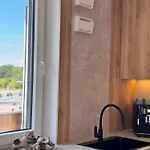 Appartamento Family & Business Premium No 3 - 2 Bedroom With Private Jacuzzi, Balcony, Parking *