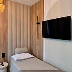 Family & Business Premium No 3 - 2 Bedroom With Private Jacuzzi, Balcony, Parking Appartamento *