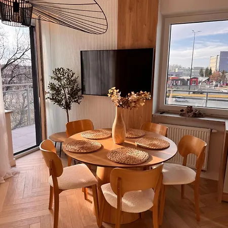 Family & Business Premium - 2 Bedroom With Private Jacuzzi, Balcony, Parking Varsovie