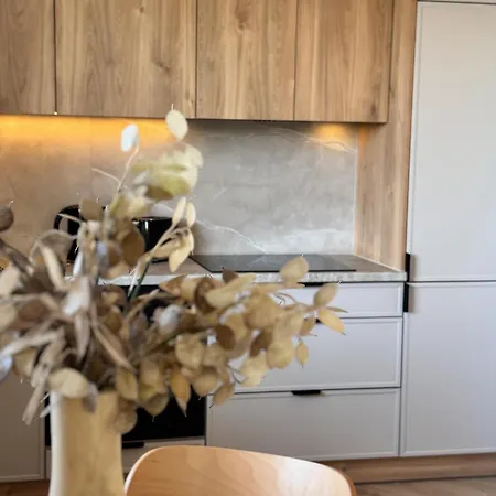 Appartement Family & Business Premium - 2 Bedroom With Private Jacuzzi, Balcony, Parking *