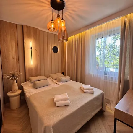 Family & Business Premium - 2 Bedroom With Private Jacuzzi, Balcony, Parking Varsovie