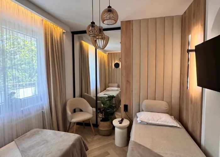 Apartment Family & Business Premium No 3 - 2 Bedroom With Private Jacuzzi, Balcony, Parking Warsaw