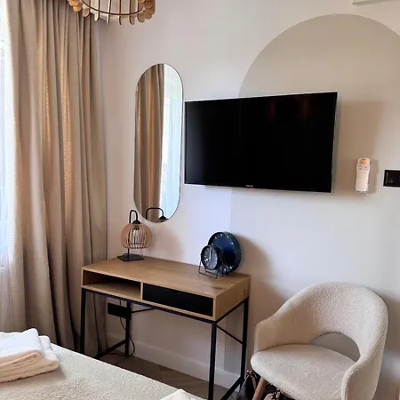 Апартаменты Family & Business Premium No 3 - 2 Bedroom With Private Jacuzzi, Balcony, Parking *