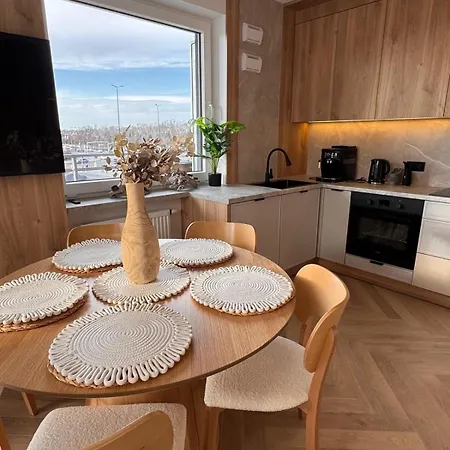 Family & Business Premium - 2 Bedroom With Private Jacuzzi, Balcony, Parking * ワルシャワ