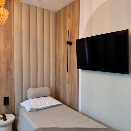 Family & Business Premium - 2 Bedroom With Private Jacuzzi, Balcony, Parking アパート *